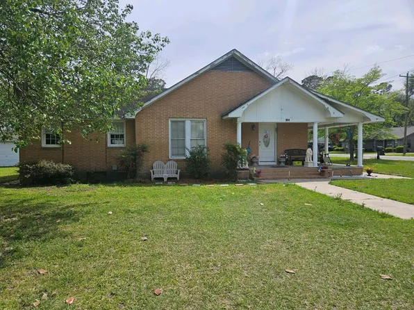 401 S Parrish Ave, Adel, GA 31620