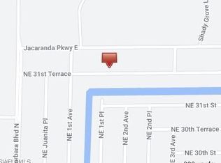 121 NE 31st Ter, Cape Coral, FL 33909