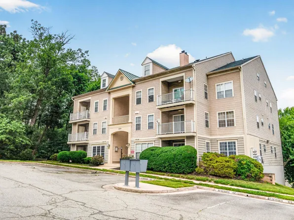 1030 Gardenview Loop APT 303, Woodbridge, VA 22191