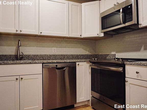 4th image of 106 Tremont St #201