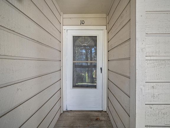 2nd image of 17331 Red Oak Dr APT 10