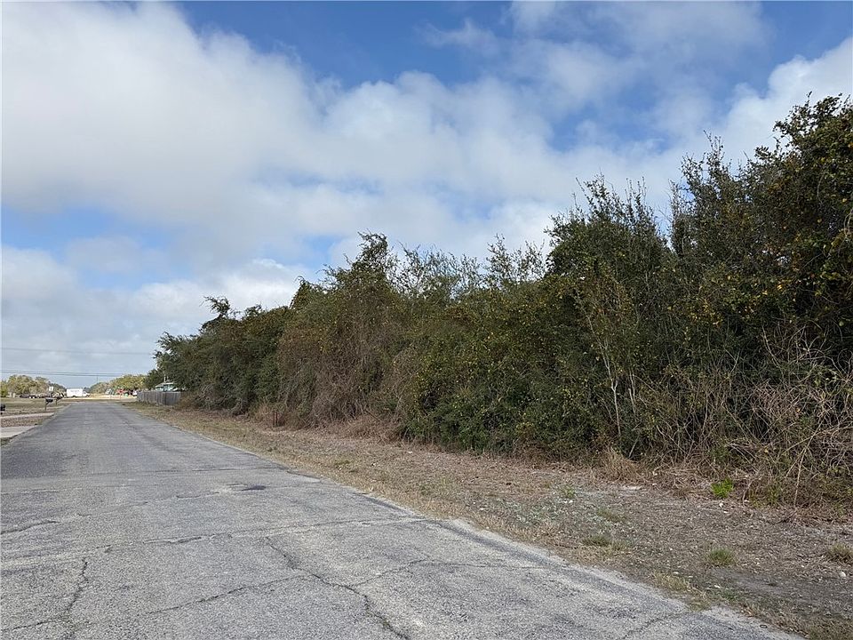 1st image of 0 Saunders Ln