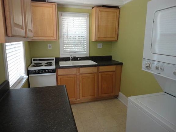 3rd image of 315 W 6th Ave #A
