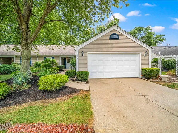 504 Greenside Dr, Painesville, OH 44077