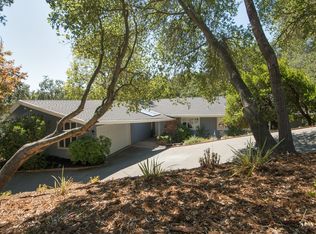 17 Charles Hill Rd, Orinda, CA 94563