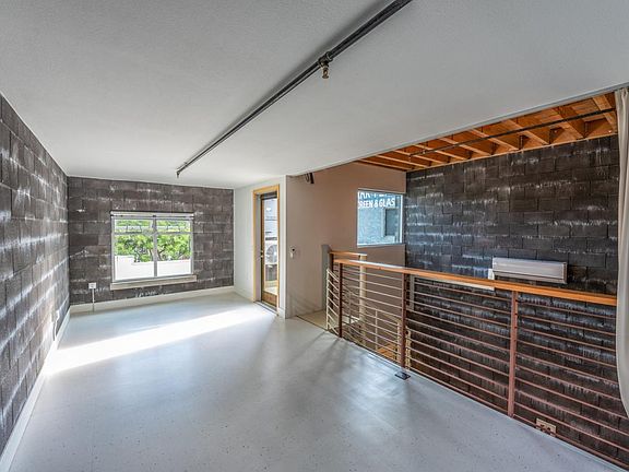 3rd image of 3586 Adams Ave #1