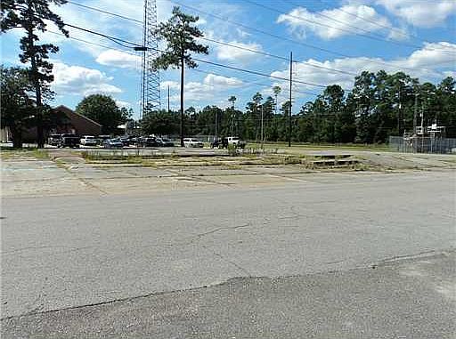 1st image of 700 Highway 90
