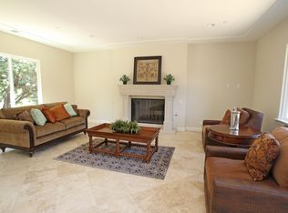 3036 Summit Dr, Escondido, CA 92025