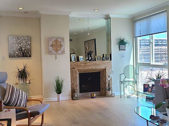 4th image of 8535 W Knoll Dr Unit 315