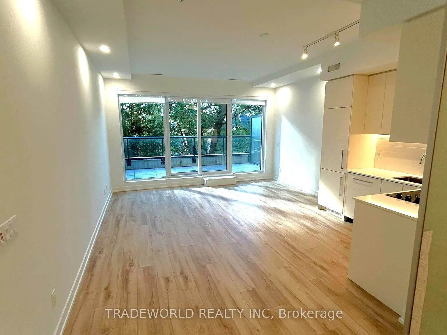1 bed, $2,300 — Photo 2