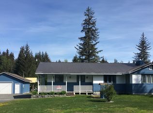 33394 Bear Lake Rd, Seward, AK 99664