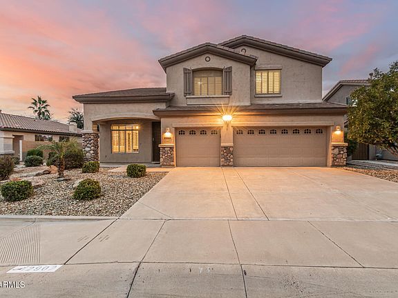 2nd image of 2902 N 141ST Avenue