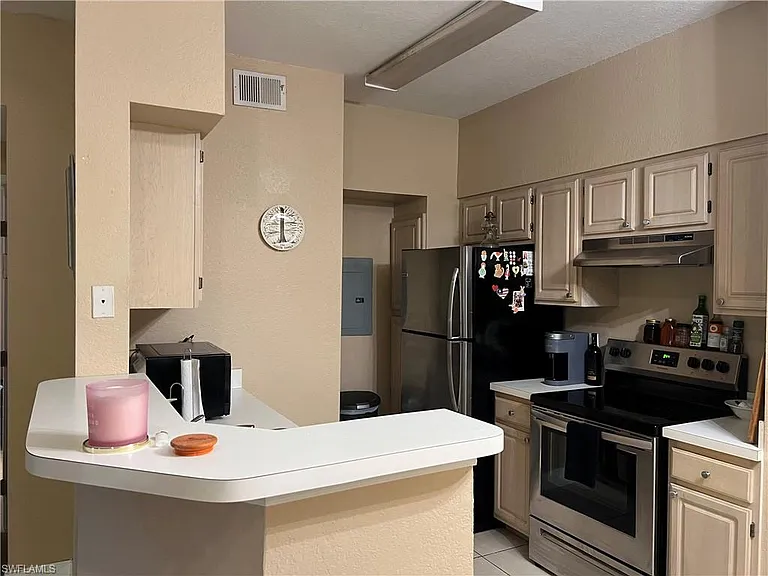 23500 Walden Center Dr #106 — Photo 10