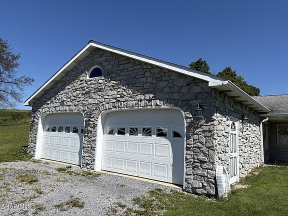 2nd image of 2149 Dutch Rd