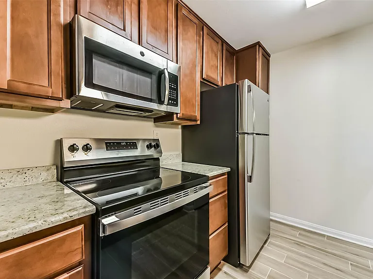 1860 White Oak Dr #245 — Photo 15