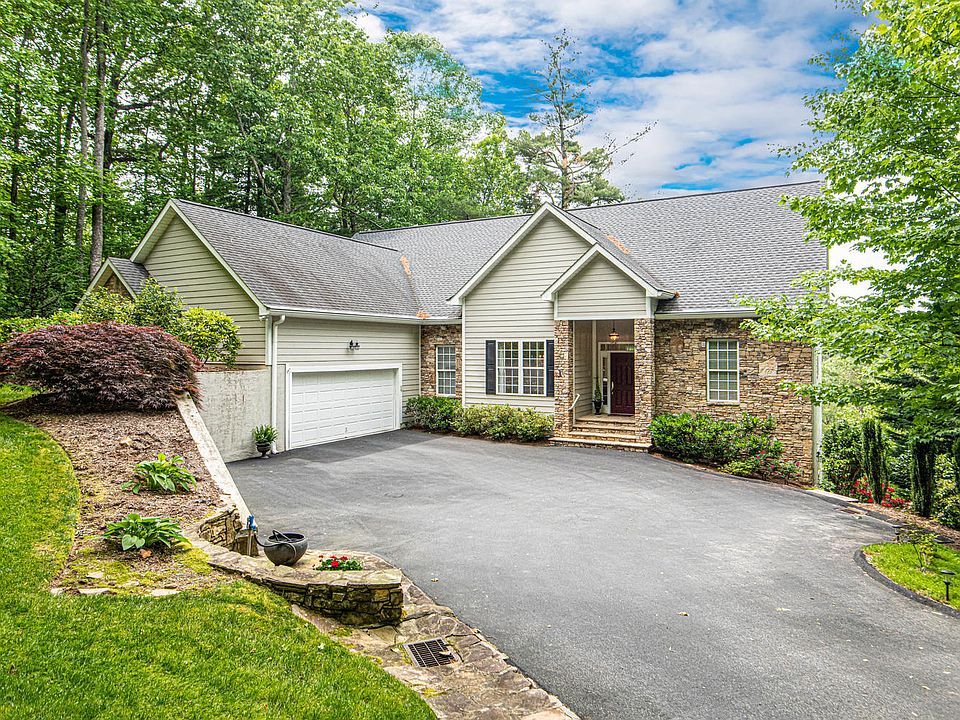 1st image of 104 Tarnhill Dr