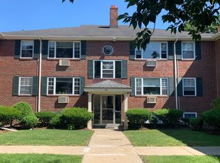 67 Grove St #12A, Arlington, MA 02474