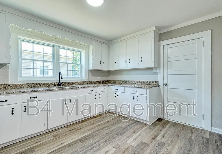 151 Church St — Photo 20