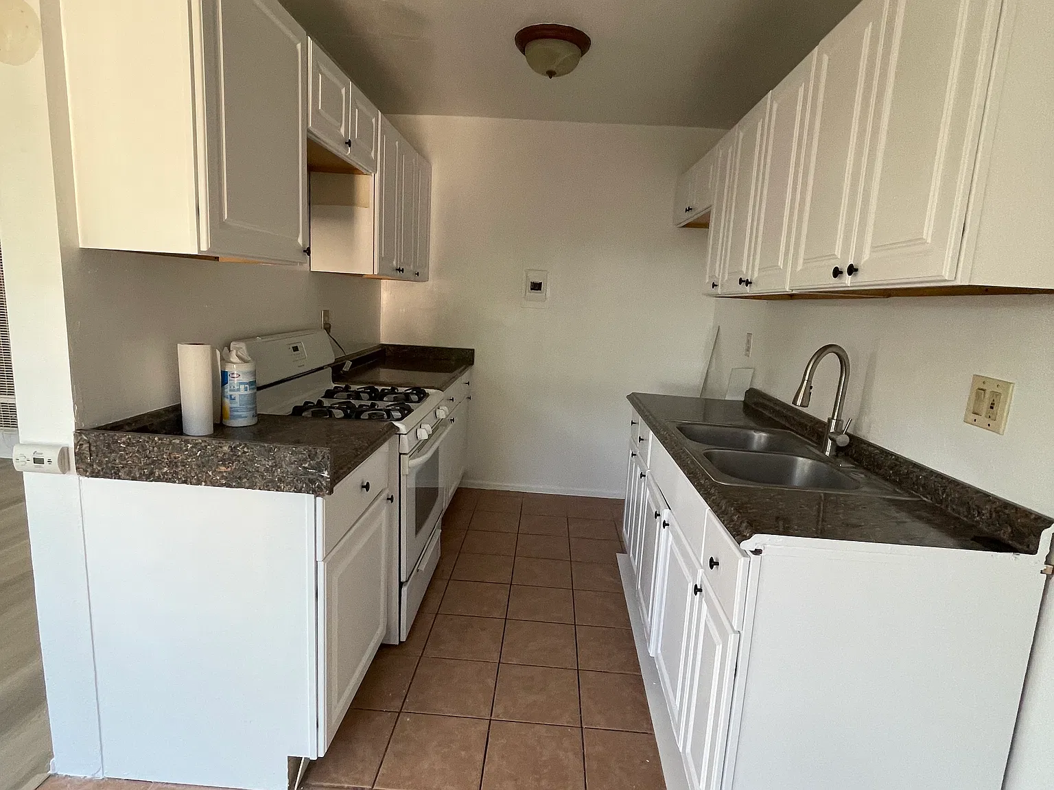 11521 Stuart Dr — Photo 1