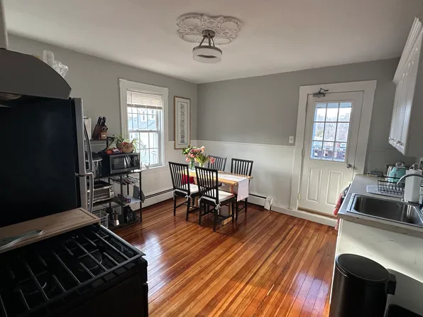 91 Nonantum St, Brighton, MA 02135