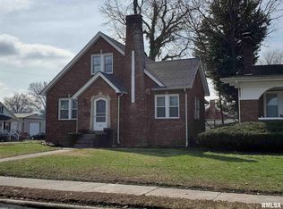 302 W South St, Pinckneyville, IL 62274