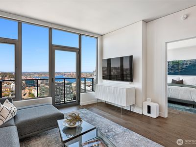 2510 6th Avenue #2510, Seattle, WA, 98121