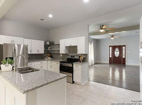 5th image of 1127 Westfall Ave