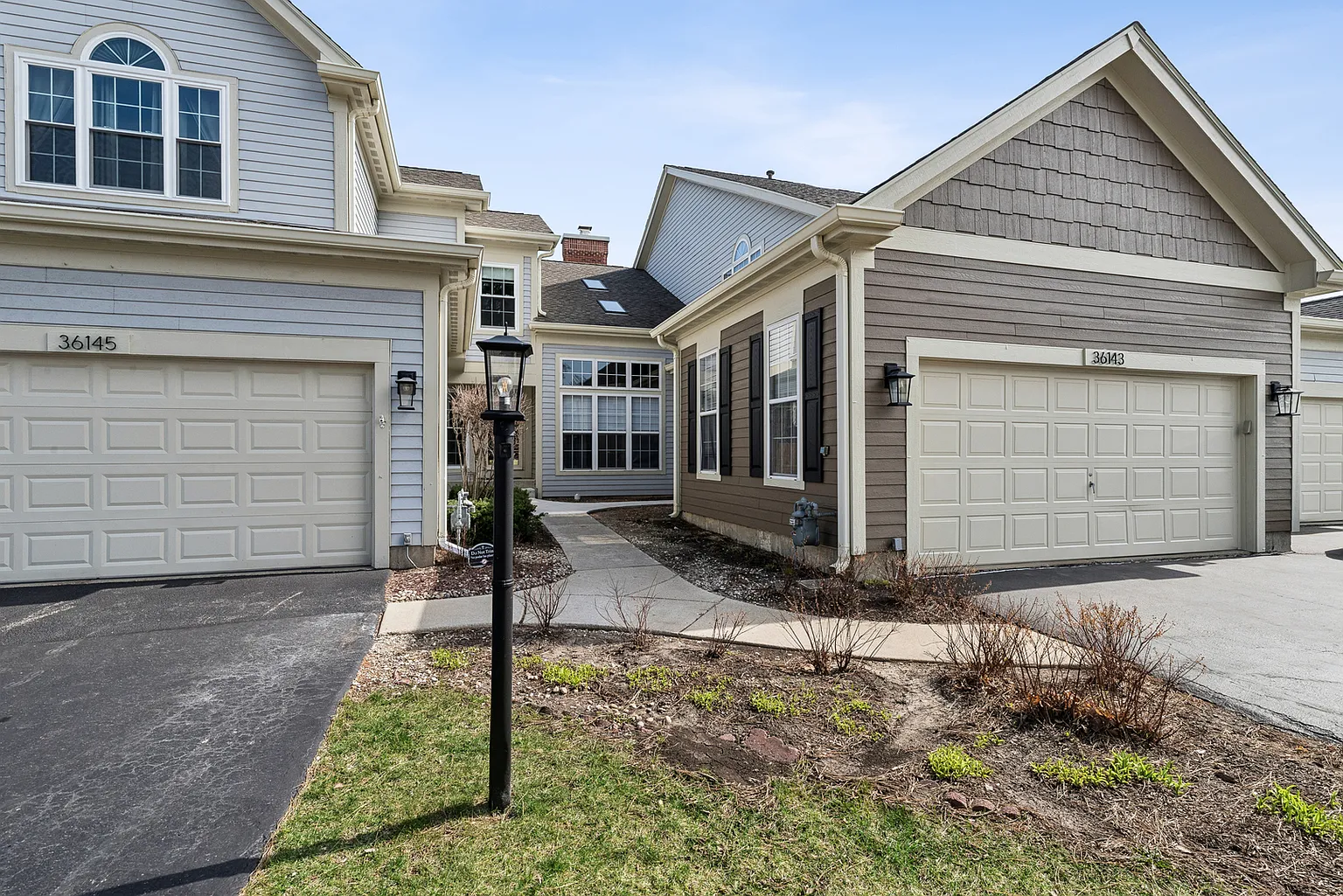 36143 N Springbrook Ln photo 1