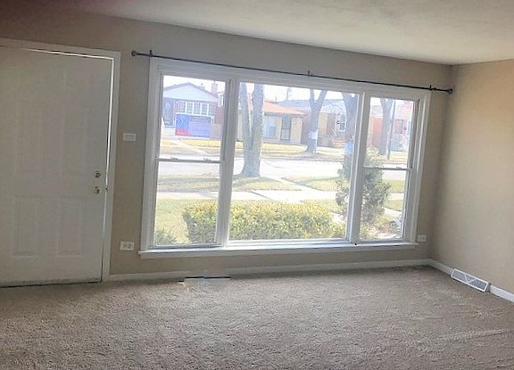 5th image of 10418 S Green Bay Ave