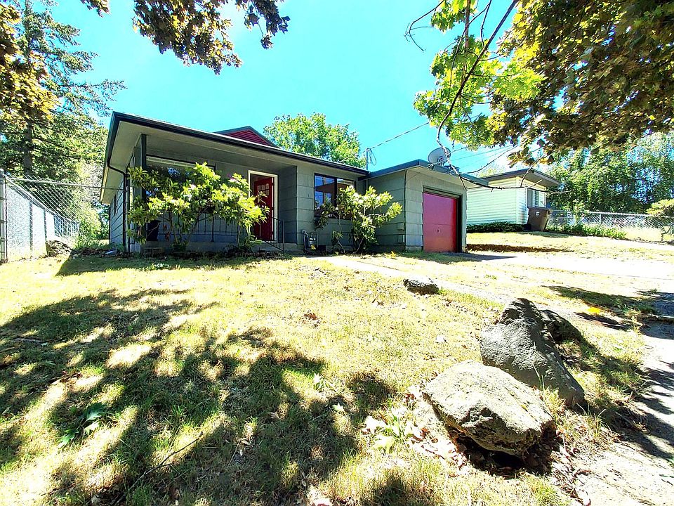 1st image of 3247 S Thompson Ave