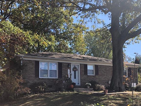 2nd image of 104 Hollow Creek Dr