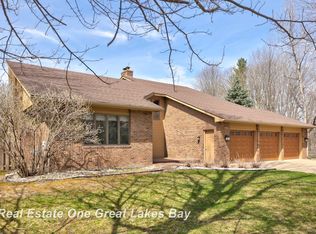 855 Sue Ct, Saginaw, MI 48609