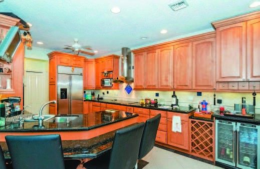 2nd image of 2919 Port Royale Ln