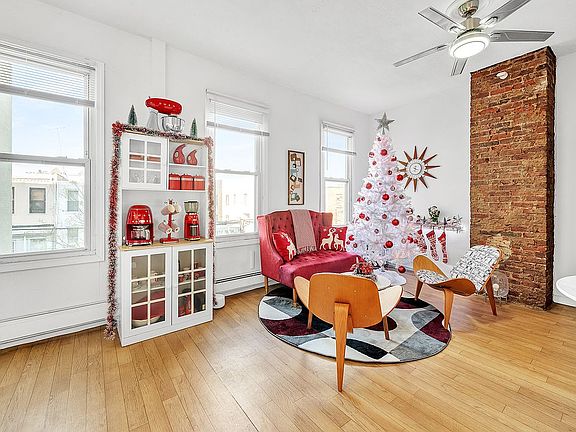 3rd image of 25-22 44th St #2FAM