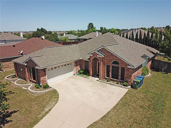 3rd image of 3802 Remington Ct
