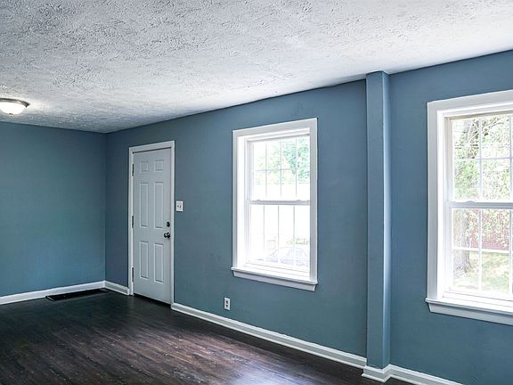 5th image of 630 W 41st St #8689179