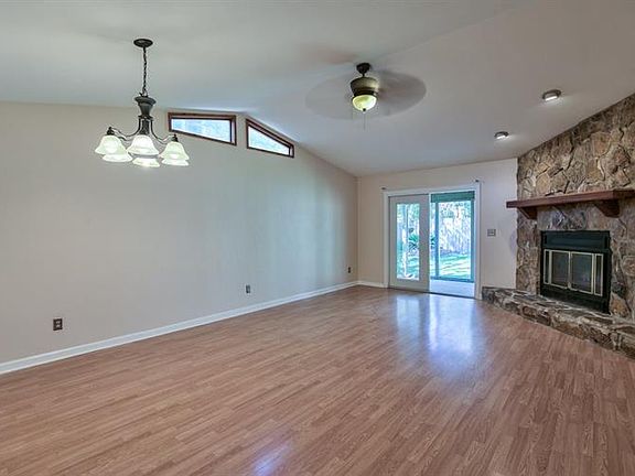3rd image of 2316 Ryan Pl