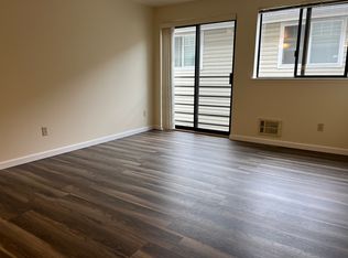 6806 Oswego Pl NE #202, Seattle, WA 98115