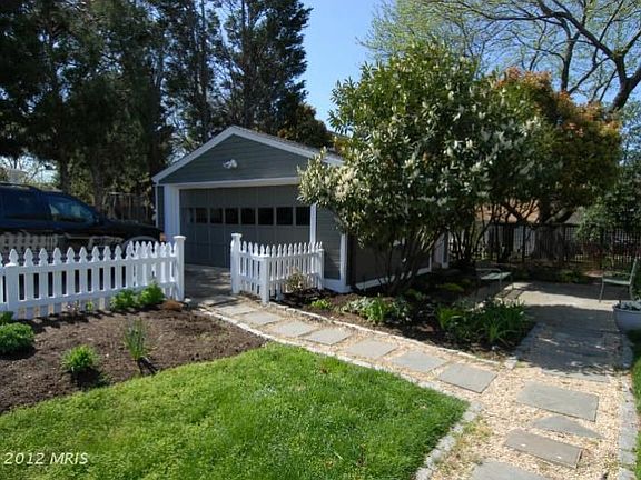 3rd image of 3602 21st Ave N
