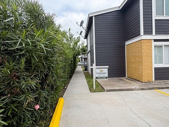 4th image of 12611 Ashford Meadow Dr APT D
