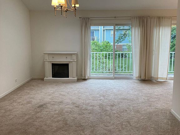 4th image of 28 Ashburn Ct