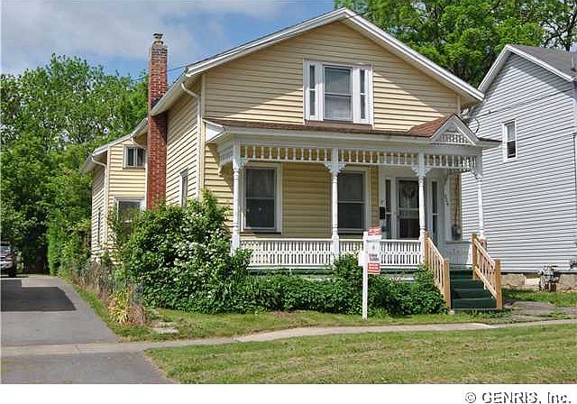 1st image of 226 Pleasant St
