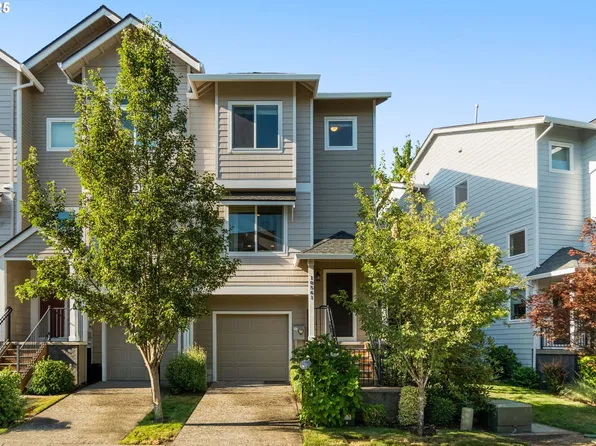 10561 NE Park Ridge Way, Hillsboro, OR 97006