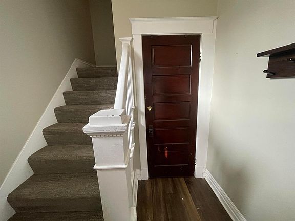 4th image of 2023 Woodbourne Ave #2