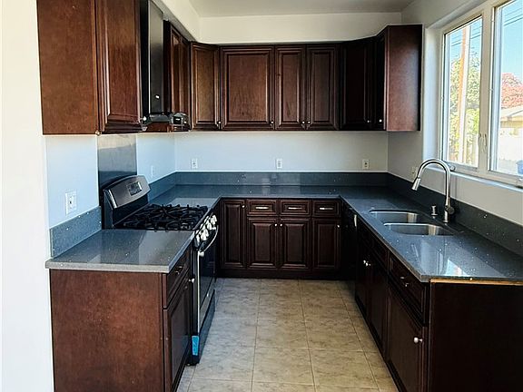 5th image of 1500 Palm Ave APT E