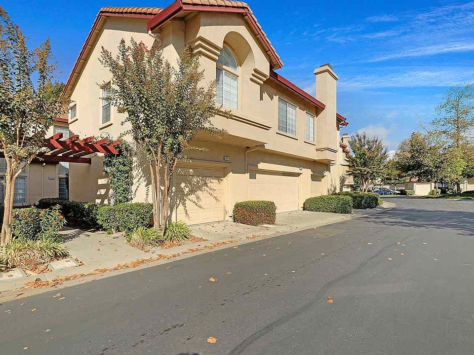 2nd image of 5650 Belleza Dr