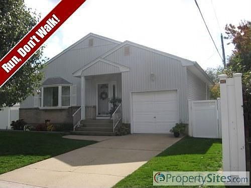 1st image of 2490 Bush St