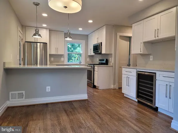 103 Ashby St, Alexandria, VA 22305