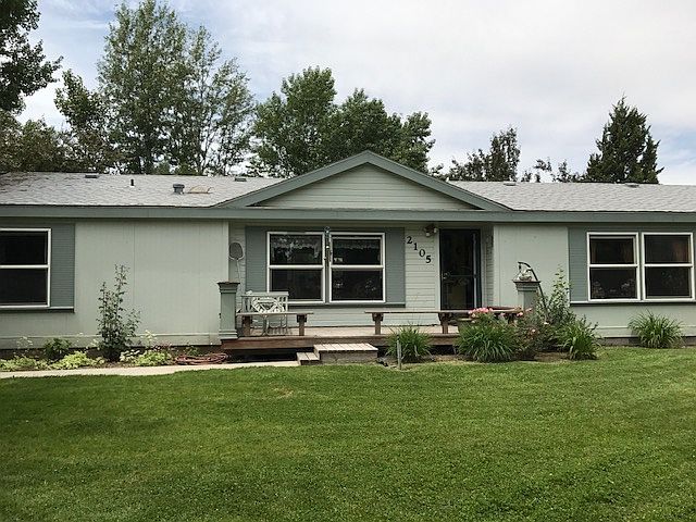 2105 North Cloverdale Road
