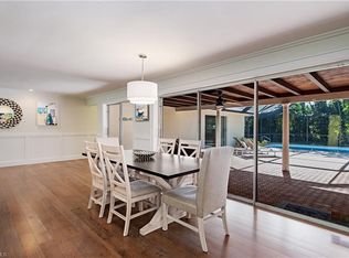 726 Riviera Dr, Naples, FL 34103